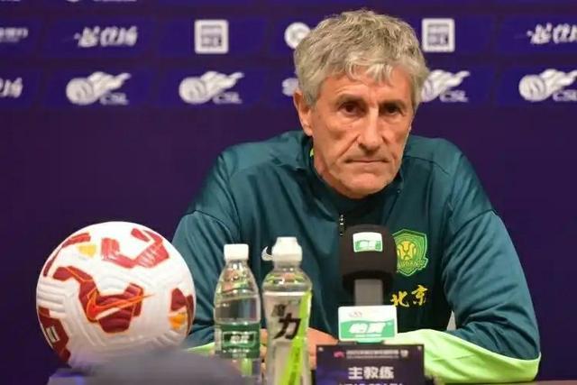 开云百家乐-中超｜国安客战河南踩场训练取消 王刚向球迷道歉