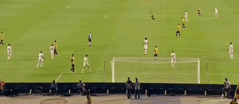 1759275613142013907.gif 皇马.gif