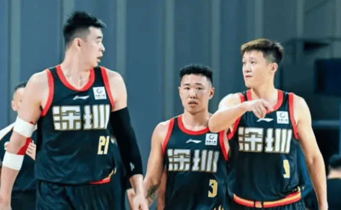 开云百家乐-媒体人：贺希宁终于有真球星的模样，深圳打硬仗真是不怂