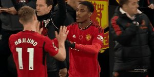 1699720685717067336.gif mun lut 3.gif