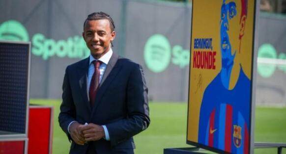 1661177900879000630.jpg 孔德.jpg