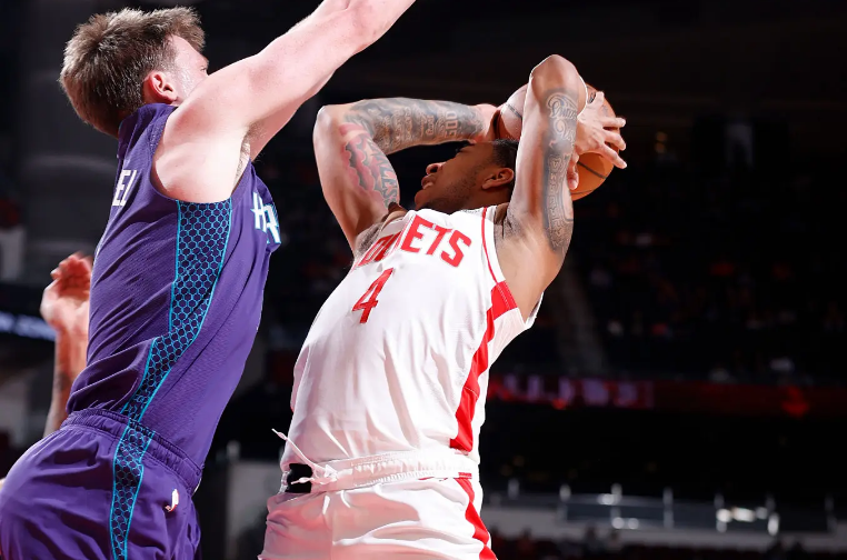 开云真人-也不是没有会组织的人，但是火箭替补控卫就是没办法得到信任？