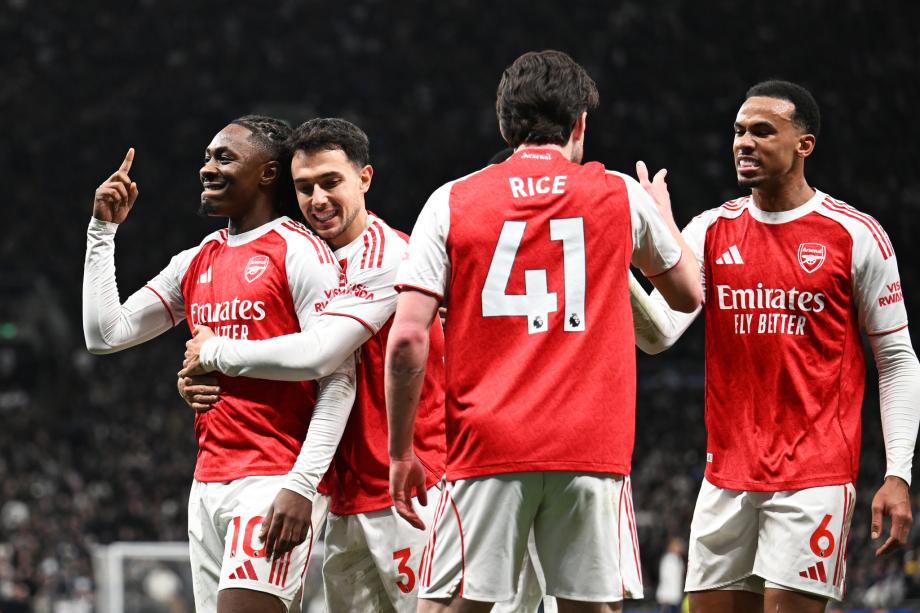 开云真人-英超-埃泽、约克雷斯梅开二度 阿森纳4-1双杀热刺