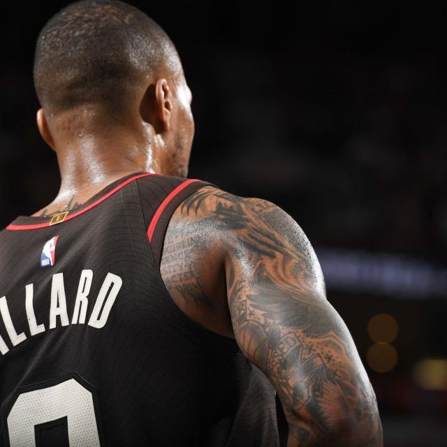 开云APP下载-利拉德释放离队信号，湖人有机会拉他组个三巨头吗