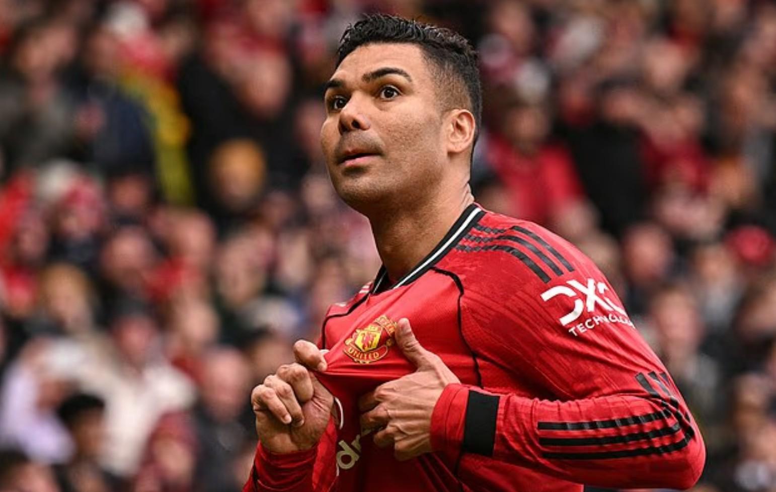 开云APP下载-邮报：曼联更衣室希望卡塞米罗留队，但他离队是俱乐部的决定